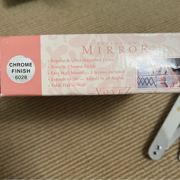 BNIB Extension Mirror with regular and magnified views. Chrome finish - Picture 2 of 4